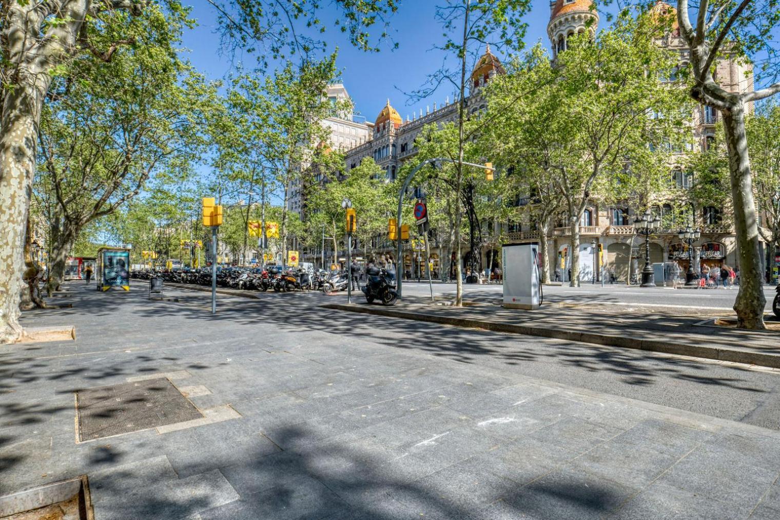 Blueground Paseo De Gracia Furnished Bcn-95